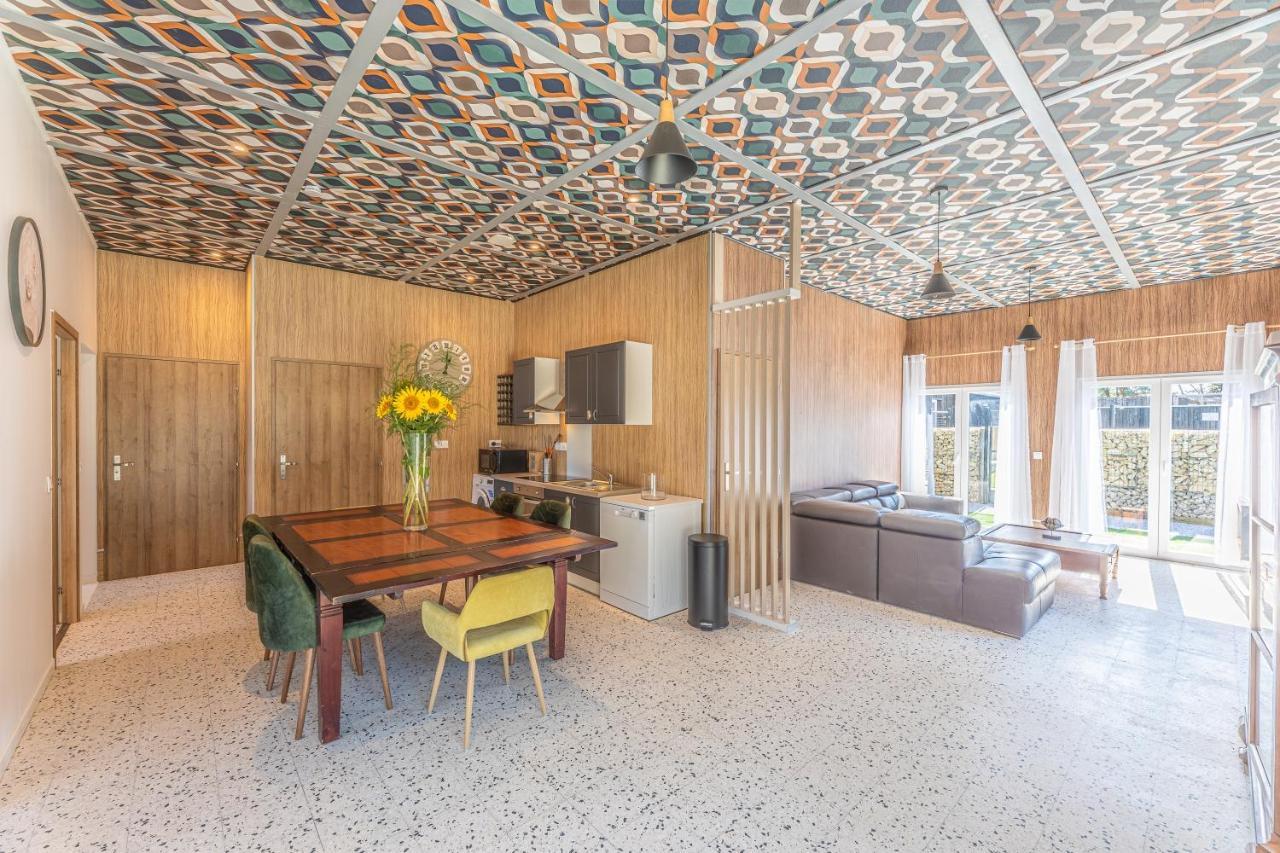 La Maison Du Bois Brule 1 - Avec Piscine Partagee Villaines-les-Rochers المظهر الخارجي الصورة